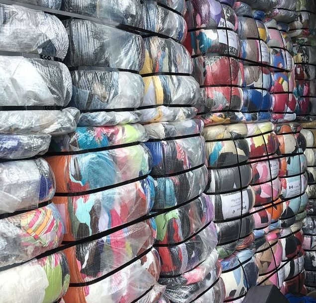 Used second hand clothes bales