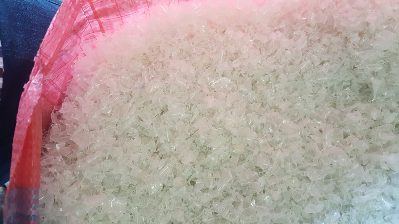 PET BOTTLES FLAKES